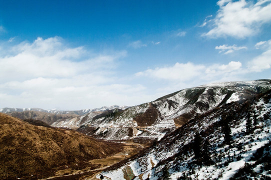 若尔盖雪山