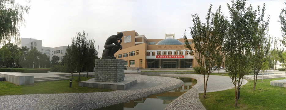 北京工业大学思想者雕塑180度全景