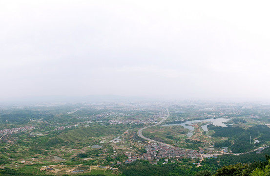 金华尖峰山脚全景