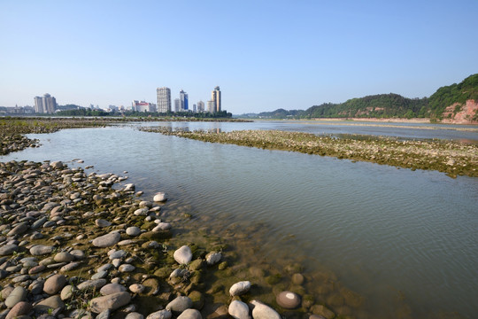 樂(lè)山城市水岸河灘