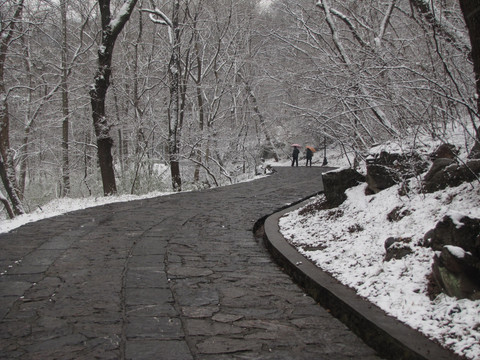 琅琊山古道残雪