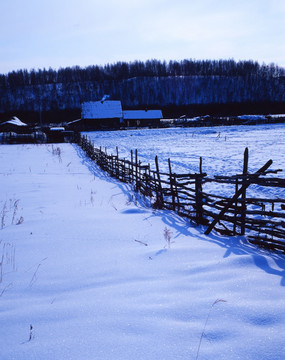 边塞雪村