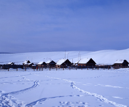 边塞雪村