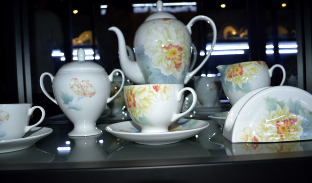陶瓷 瓷瓶 瓷器 茶壶  茶杯