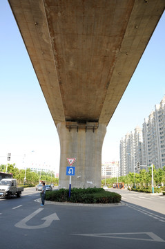 城市道路 高架桥