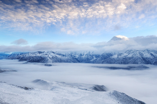 贡嘎雪山云海