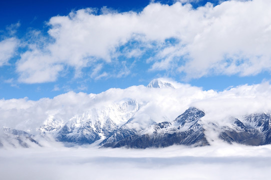 贡嘎雪山