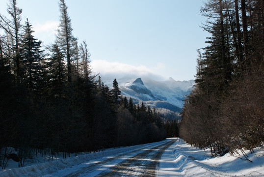 冬天的山路