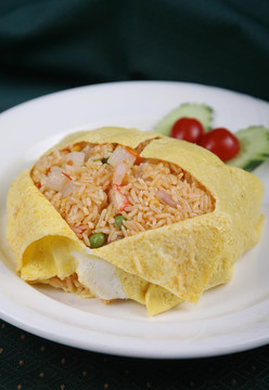 泰式海鲜蛋包饭