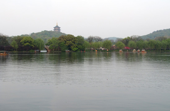 苏堤 雷峰塔