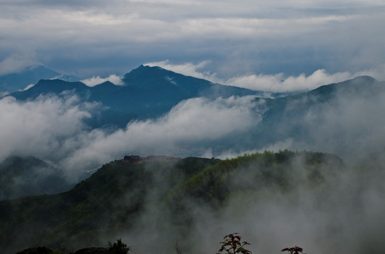 高山