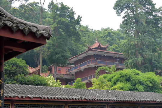 高原古寺