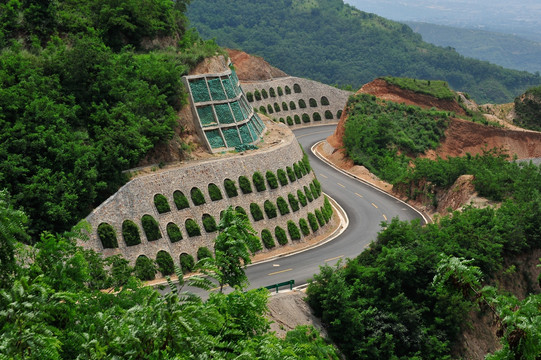 盘山路