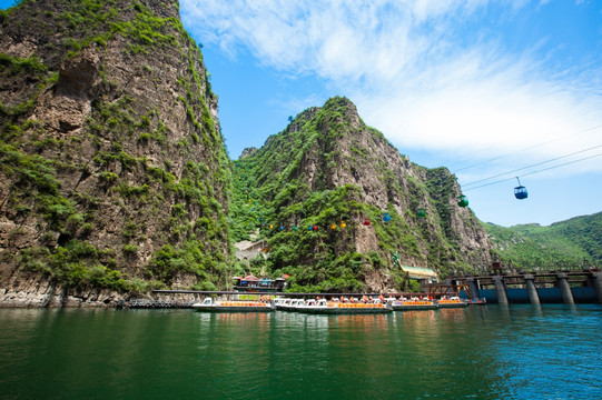 龙庆峡旅游