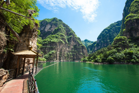 龙庆峡旅游