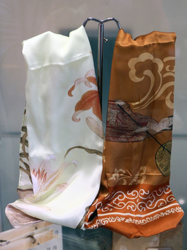 丝绸围巾