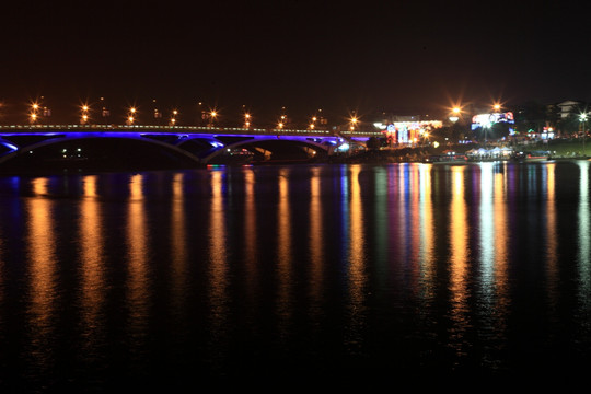 桂林漓江大桥夜景