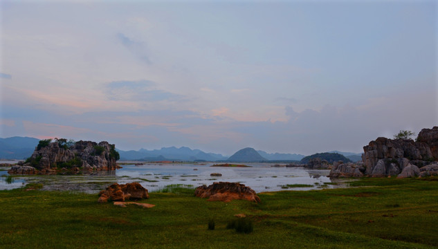 高原湖泊 海峰湿地