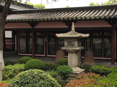 寒山寺古石灯