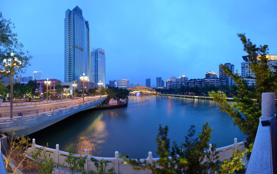 成都香格里拉洒店锦江夜景接片