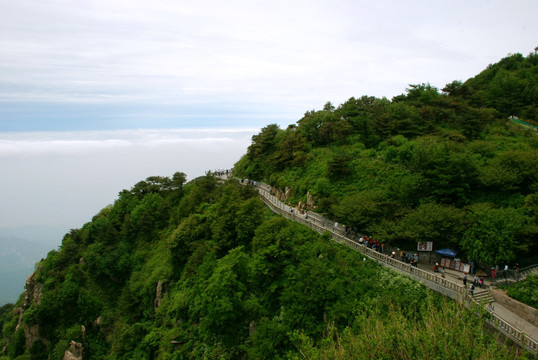 泰山 天空云彩 山脉  山路