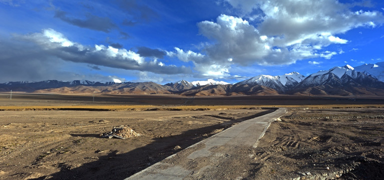 西藏原生态风光