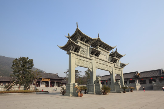 阿育王寺牌坊侧面