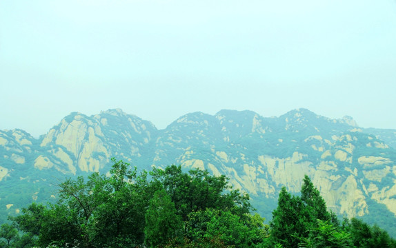 凤凰岭景区石山