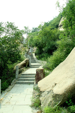 凤凰岭景区石山台阶