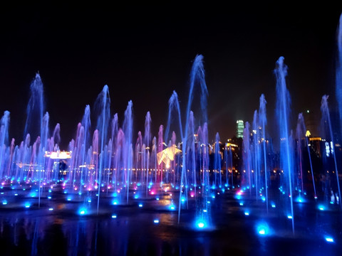 音乐喷泉 蓝色水柱
