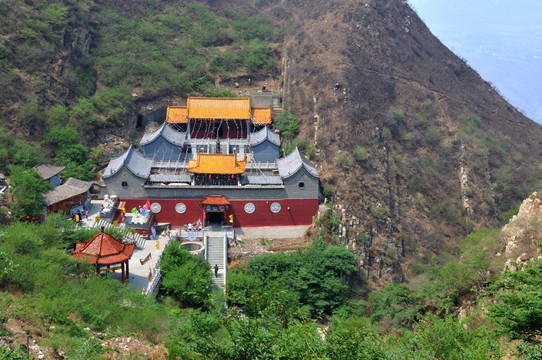 鸡鸣山财神庙