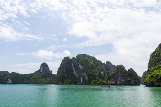 越南下龙湾 海上桂林风光