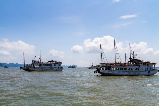 越南下龙湾 海上桂林 游船