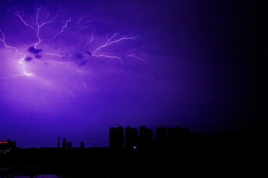 雷電
