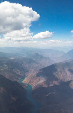 云南丽江山河