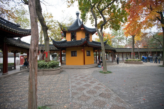 寒山寺庭院