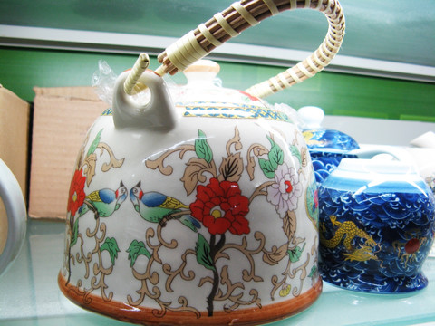 陶瓷提梁壶 茶壶
