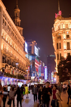 上海南京路夜景 步行街 商业街