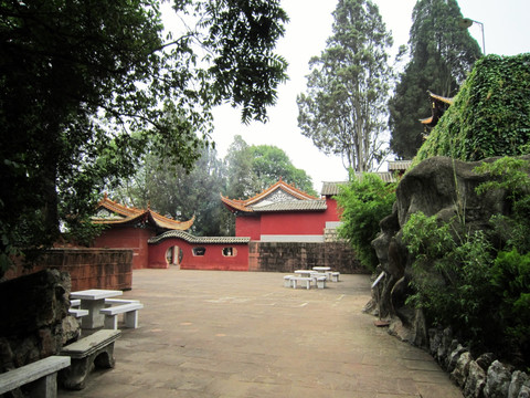 曹溪寺        安宁曹溪