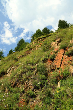 山坡与天空