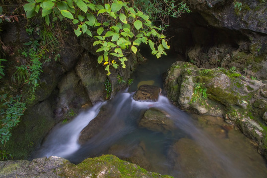 山泉