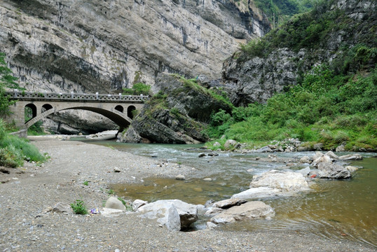 小桥流水