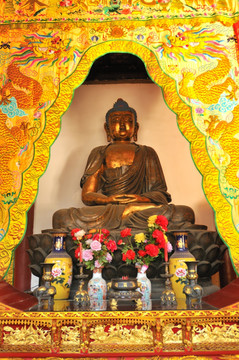 北京戒台寺弥勒佛塑像