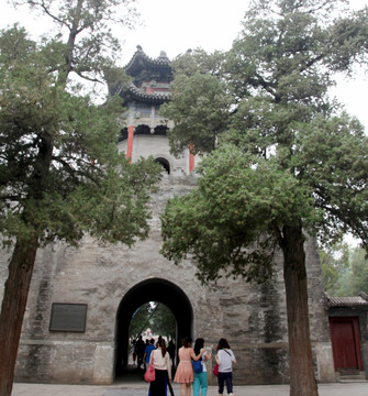 北京颐和园古老建筑