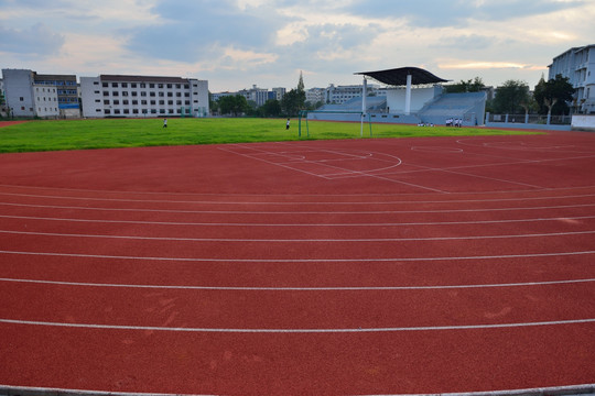 跑道 操场 跑步 塑胶跑道