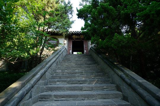 山东蓬莱阁景区弥陀寺