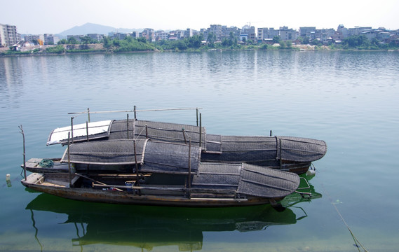 乌蓬船