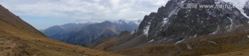 氤氲笼罩的麦迪奥山峰