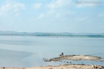 坝上闪电湖