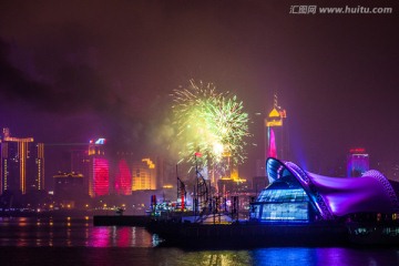 青岛大剧院 烟花